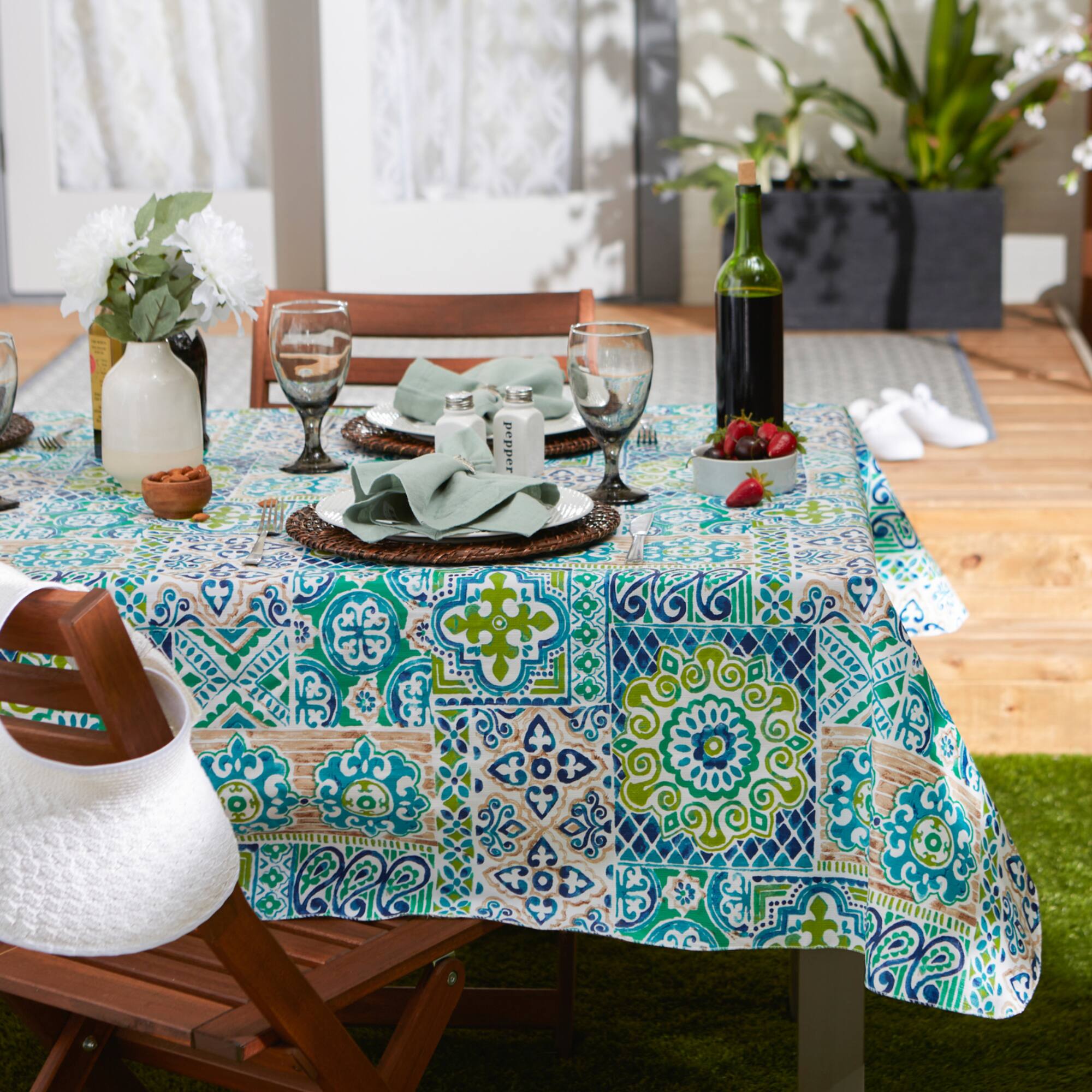 Spanish Tile Vinyl Tablecloth 70" Round